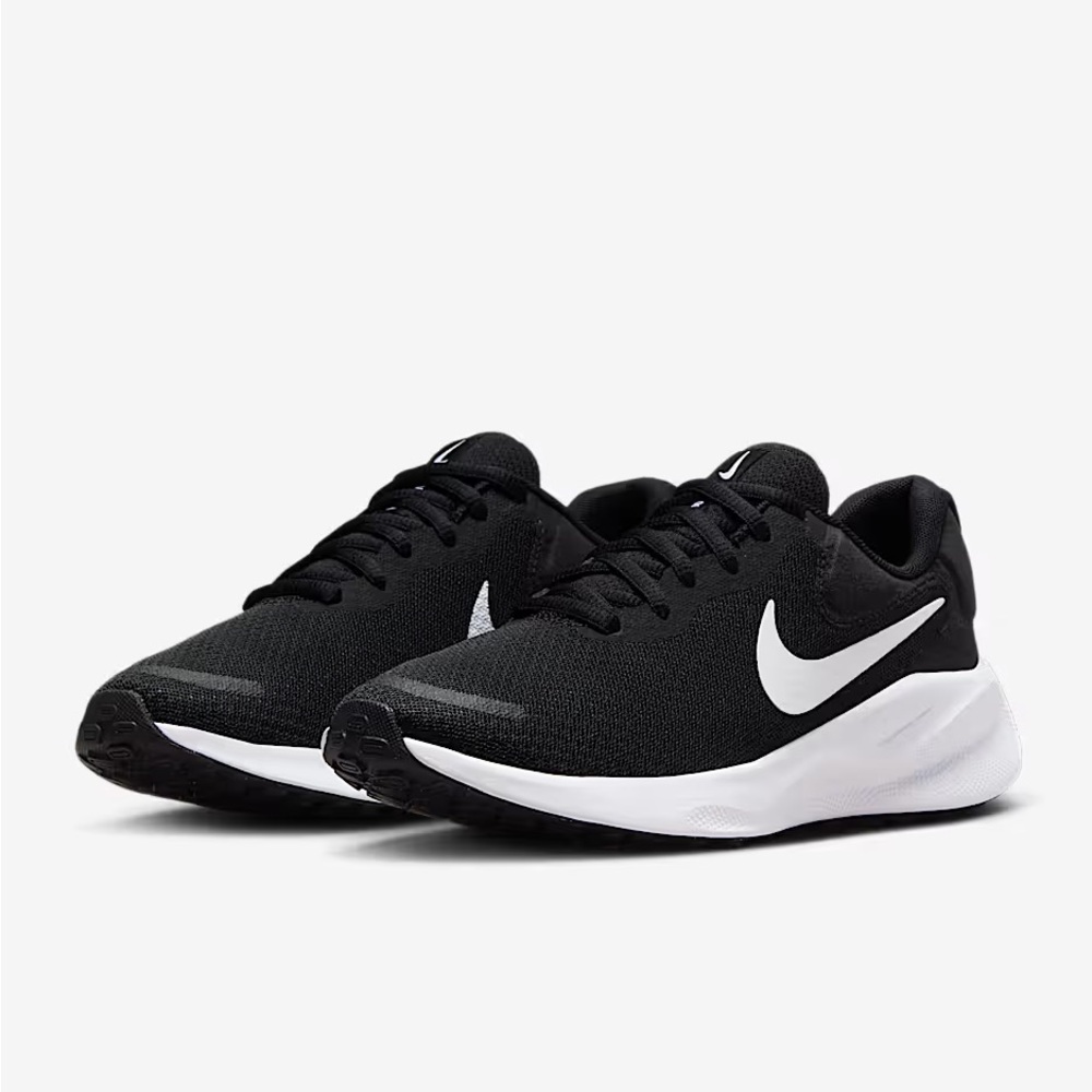 Nike Black and White Running Shoes NEW no box size 9.5 women’s wide